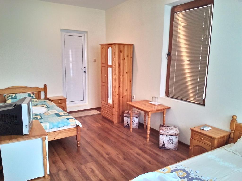 Guest House Diamant سوزوبول الغرفة الصورة